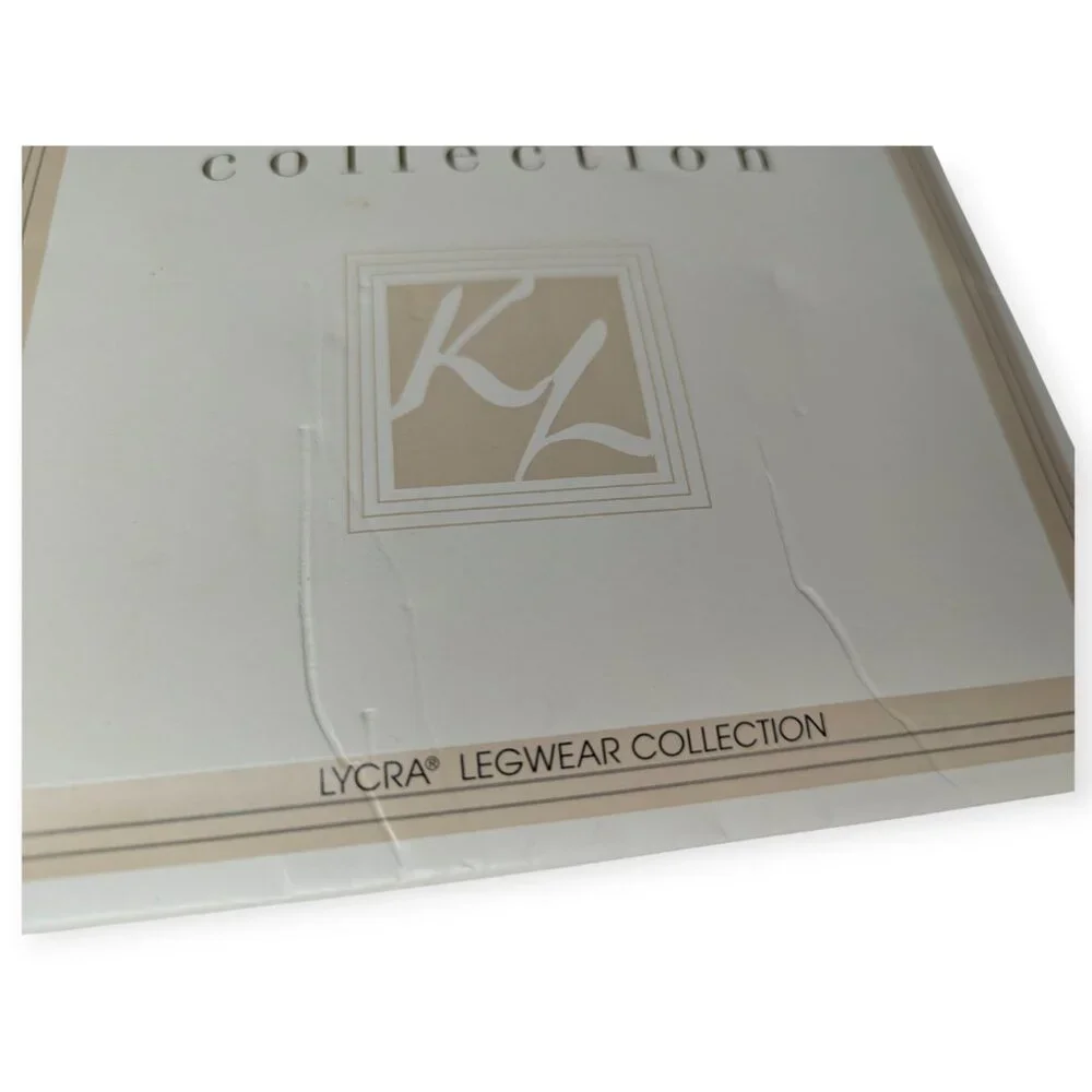 Kathie Lee Collection Ivory Plus Silky Daysheer Control Top Pantyhose Unused